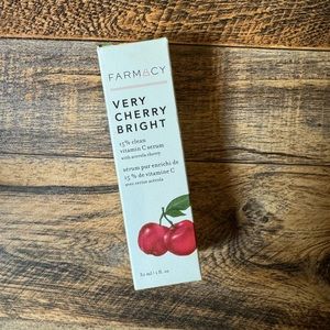 FARMACY VERY CHERRY BRIGHT 15% CLEAN VITAMIN C SERUM 30ML
